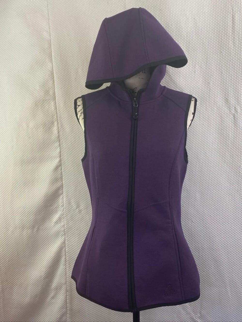 Gerry Weber Sleeveless Hooded Zip Vest in Deep Purple